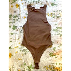 Aritzia Babaton Contour 90s Bodysuit in Deep Taupe